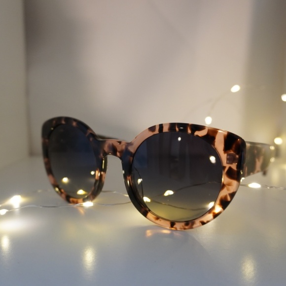Diff Eyewear Accessories - Diff Eyewear Sunglasses Diff Eyewear Accessories - Diff Eyewear Sunglasses